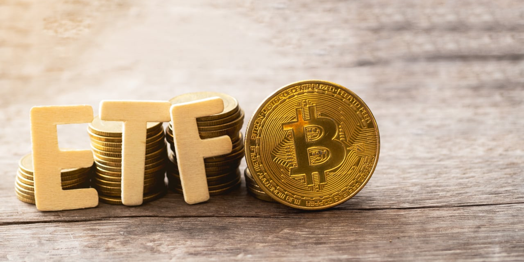 비트코인 ETF, 1월 이후 최대 유입 기록. ARKB와 FBTC가 선두. 기관 자금 유입으로 거시적 자산화.